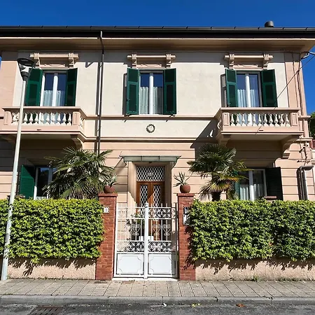 Bed & Breakfast Pura Vida 3*